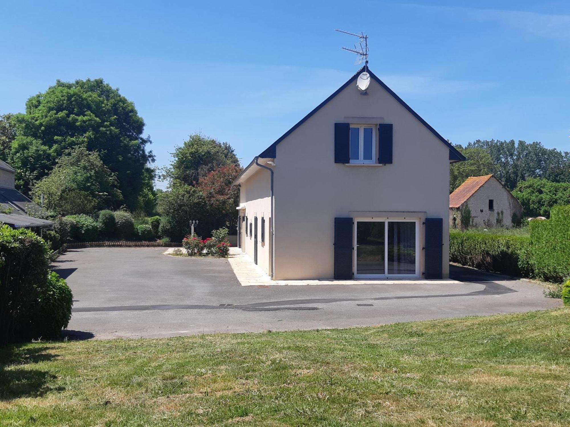 Le So Art, Grande Maison 4 Chambres, Terrain De Petanque, Grand Jardin Clos, Flipper, Babyfoot, Jeux Arcade, Ping Pong,1 Km Mer, Proche Golf, Port En Bessin, Bayeux Et Plages Du Debarquement, Adaptee Enfants Commes Exterior foto