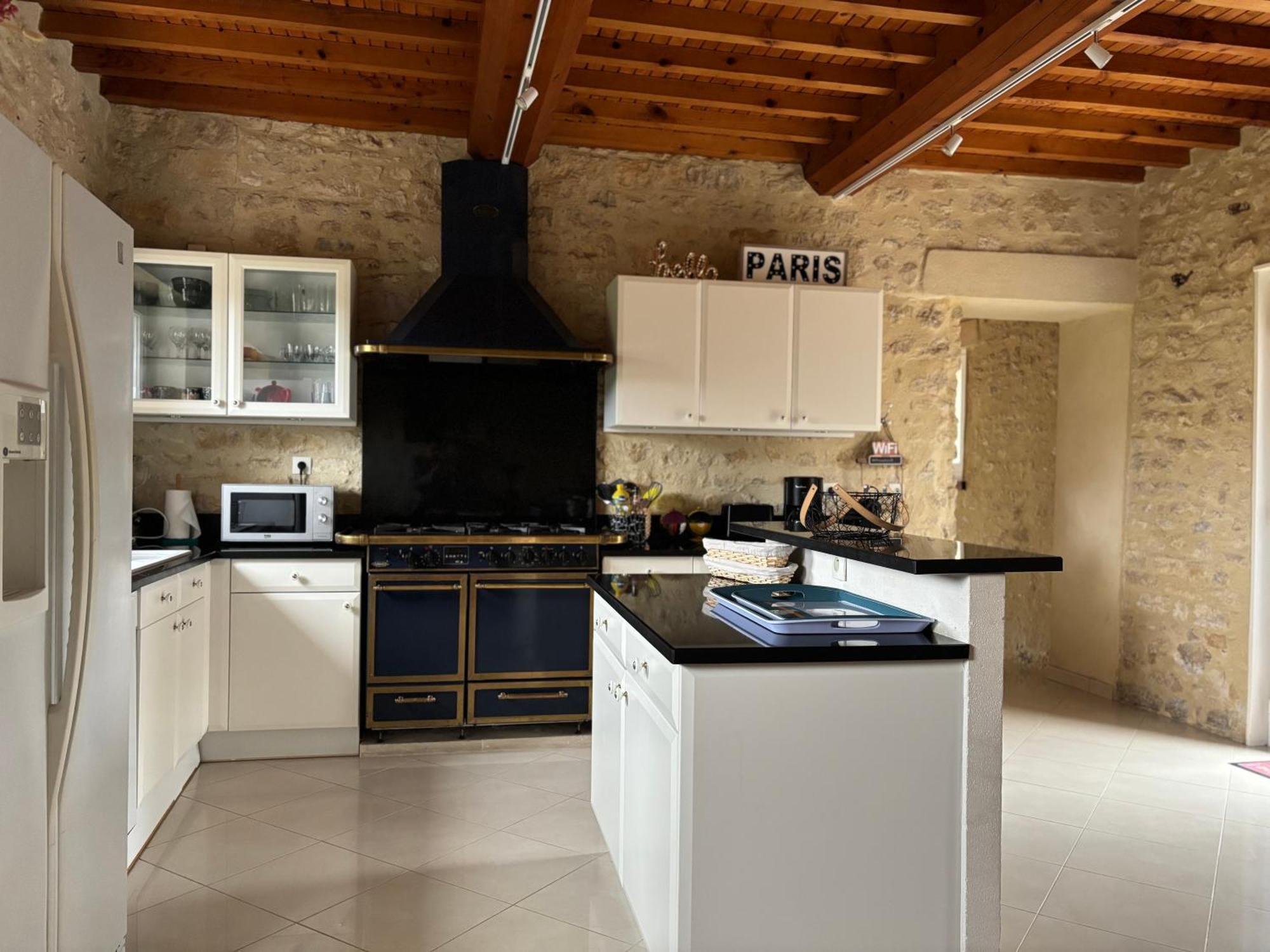 Le So Art, Grande Maison 4 Chambres, Terrain De Petanque, Grand Jardin Clos, Flipper, Babyfoot, Jeux Arcade, Ping Pong,1 Km Mer, Proche Golf, Port En Bessin, Bayeux Et Plages Du Debarquement, Adaptee Enfants Commes Exterior foto
